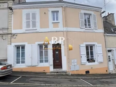 immeuble 8 pièces 205 m²