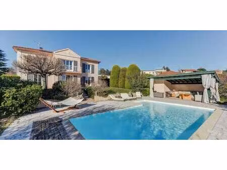 villa avec piscine et terrasse la-graviere beaunant - sainte-foy-lès-lyon (69)