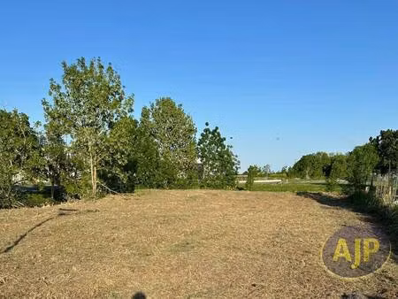 terrain constructible viabilisé à vendre