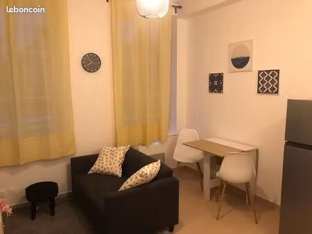 ? bel appartement meublé de 27 m²