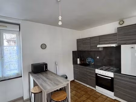 à louer - appartement 40m2 - centre ville luxeuil les bains