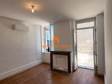 appartement t2 rénové avec terrasse