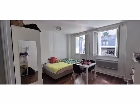 location meublée appartement 1 pièce 23.8 m² à paris 18ème (75018)  970 €