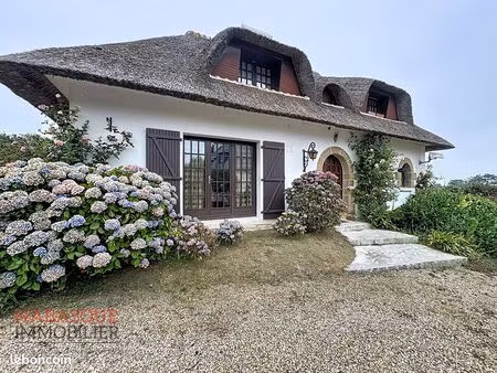 propriété 8 pièces 148 m²