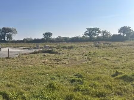 terrain 315 m² guilers