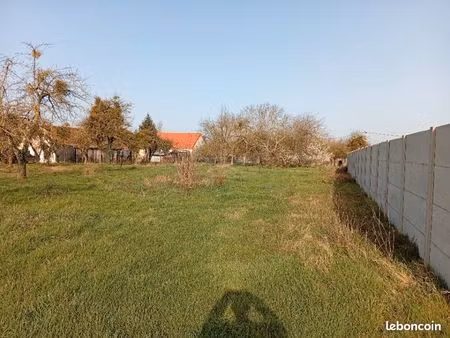 terrain 357 m² normanville