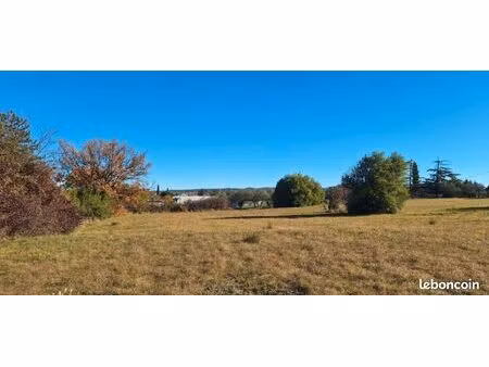 terrain 262 m² saint privat des vieux