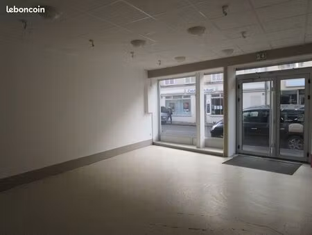 local commercial 55 m² courville-sur-eure