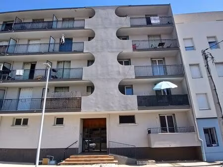 studio f1  4' ss asc  balcon parking  cave