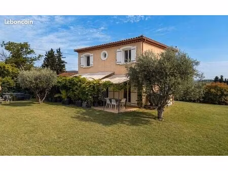 villa trois chambres