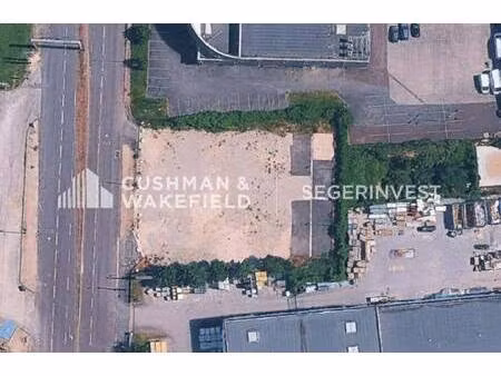 espace industriel à vendre