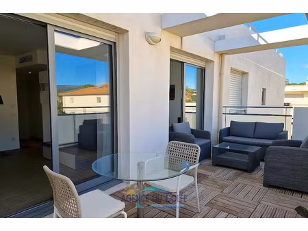 vente appartement 2 pièces 31.24 m² à la ciotat (13600)  329 000 €
