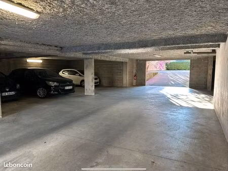 parking fermé cugnaux