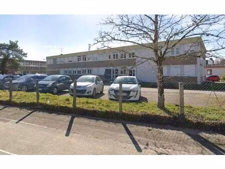 local commercial à louer