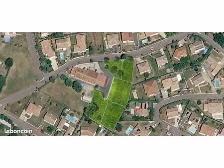 terrain 615 m² lanta