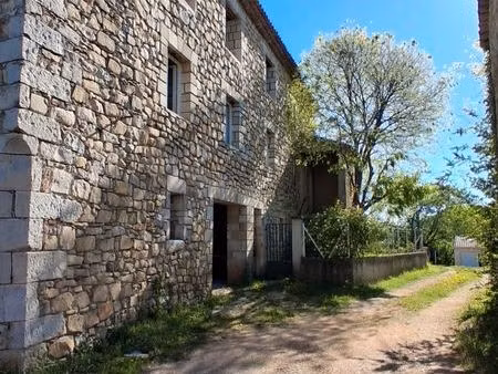 maison en pierre