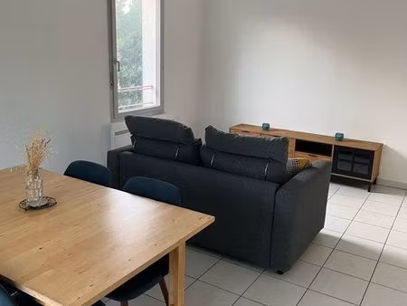 appartement t3 meublé de 64 m² avec balcon – lumineux – disponible immédiatement