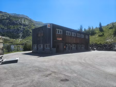local commercial à louer