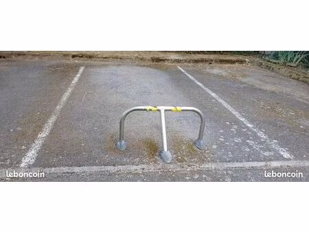 1 parking a vendre sécurisé sur lot rare de 3 places la terrasse-côte pavée 31500