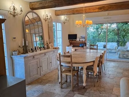 véritable bastide provençale