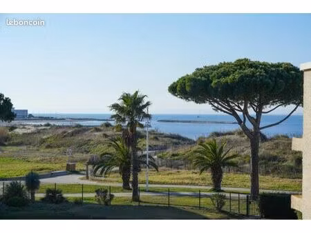 t2 bis vue mer - port camargue