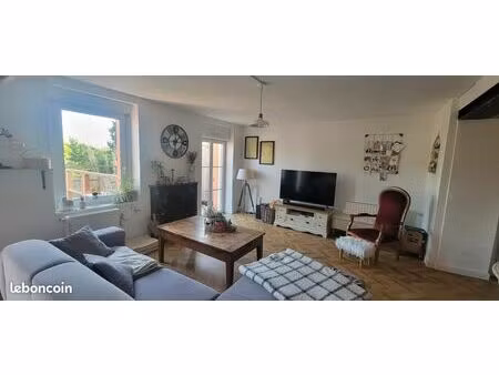 maison bourg de saint marc