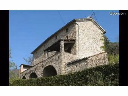 mas 8 pièces 200m2