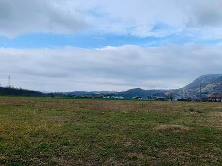 terrain constructible viabilisé à vendre