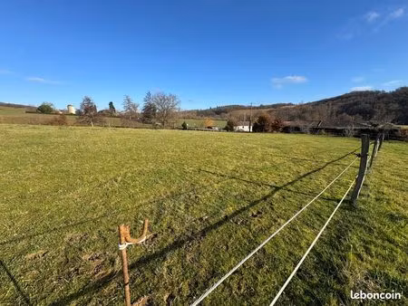 terrain constructible - 1230m²