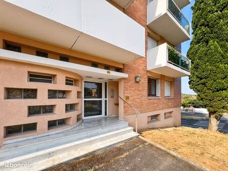 appartement 1 pièce 14 m²