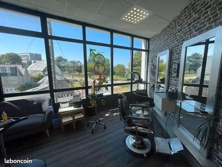 local commercial 102 m² lesneven
