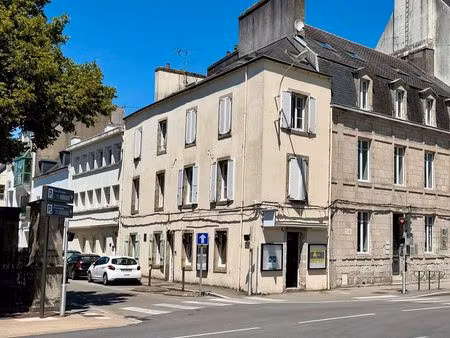 local commercial quimper centre 70 m2