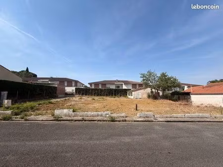 terrain constructible en centre ville de 582m2