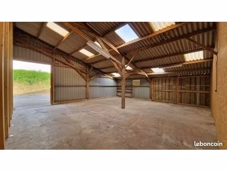 local de stockage 108m2 sur brélès