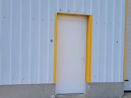 local de stockage 55m2 sur brélès