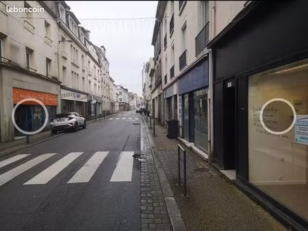 loue local commercial / bureau / stockage – 21 m²