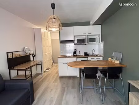 joli studio meuble entierement renove