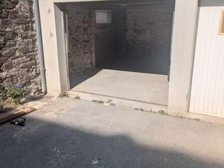 box / garage