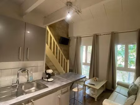 studio mezzanine 28m2 centre-ville uzès