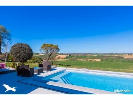 villa 6 pièces 144 m²
