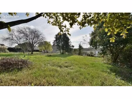 terrain 670 m2 viabilisé