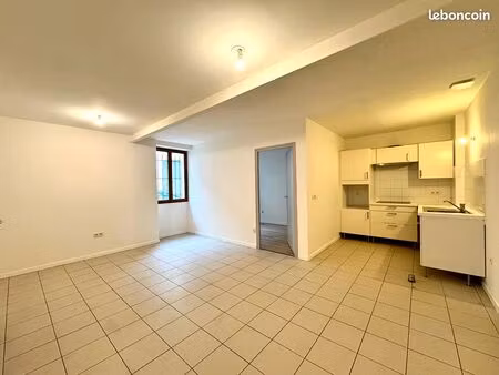 appartement 3 pièces 53 m²