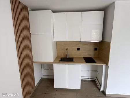 nîmes capouchiné / 7 collines - appartement 2 pièces + garage