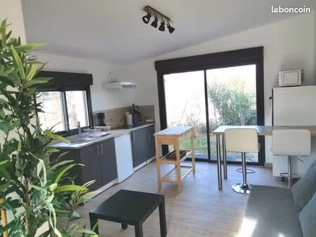 studio cosy  meublé  25 m² avec piscine – pujaut – à 11 min d'avignon – dispo à partir de 