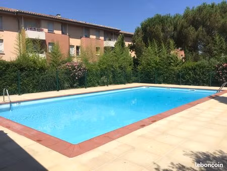 studio loué meublé avec jardin  piscine et parking
