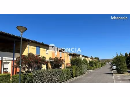 idéal investisseur / maison t3bis avec terrasse  jardin et deux parkings