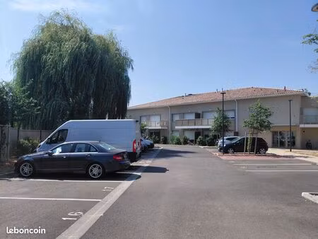 appartement t2  41 m²  149 000 eur