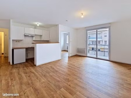 appartement 3 pièces 56 m²