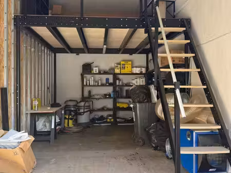local de stockage 50m2
