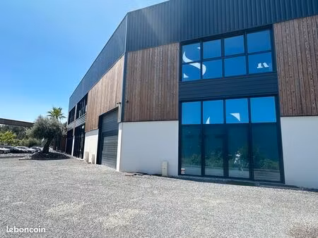 local d'activite saint jean d'illac